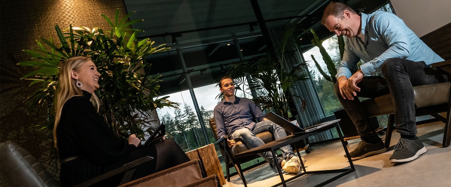 Accountmanagers bij Globen aan het werk in de sales.